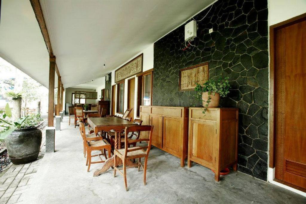 Ronia Mountain Villa Lembang Exterior photo